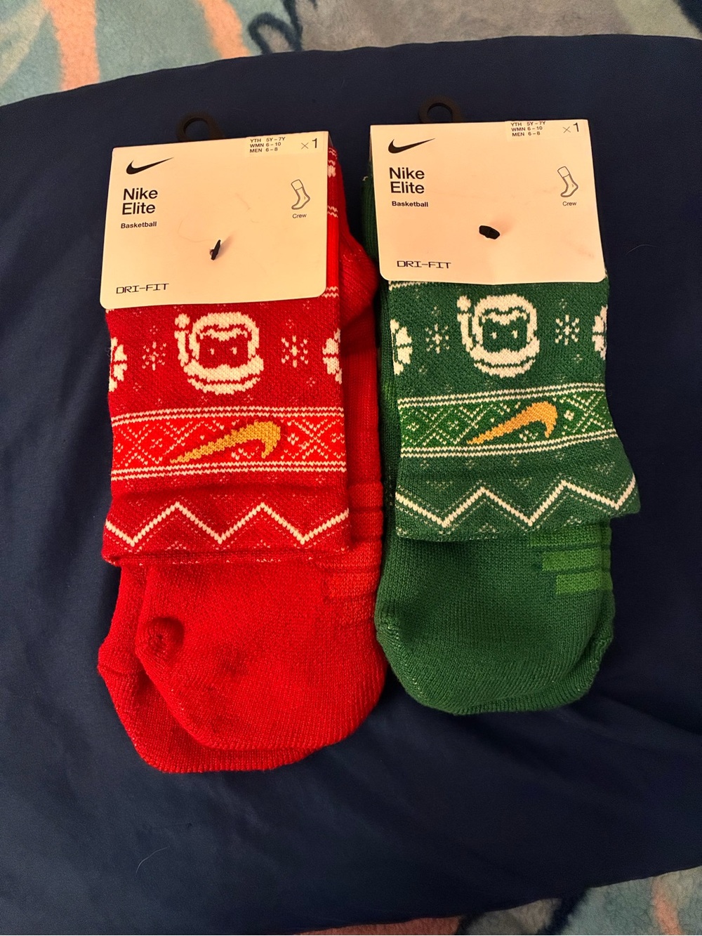 2 Nike Elite Dri-FIT Holiday Crew Socks - Red & Green